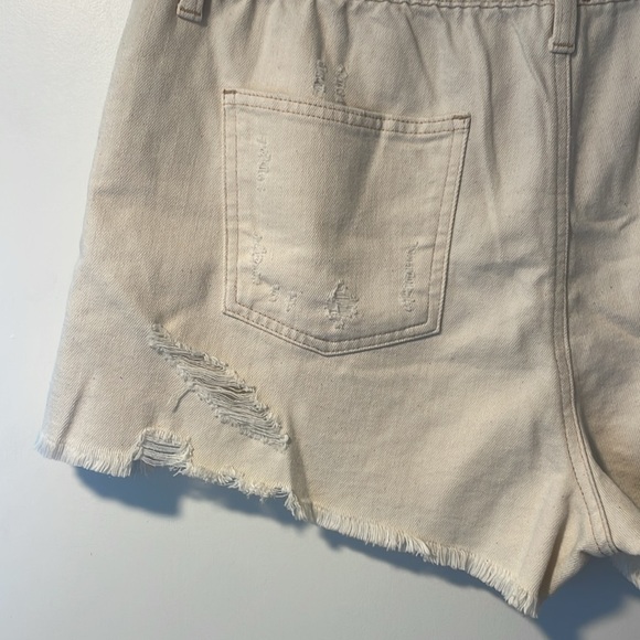 NWOT Aerie white distressed shorts - Picture 6 of 8